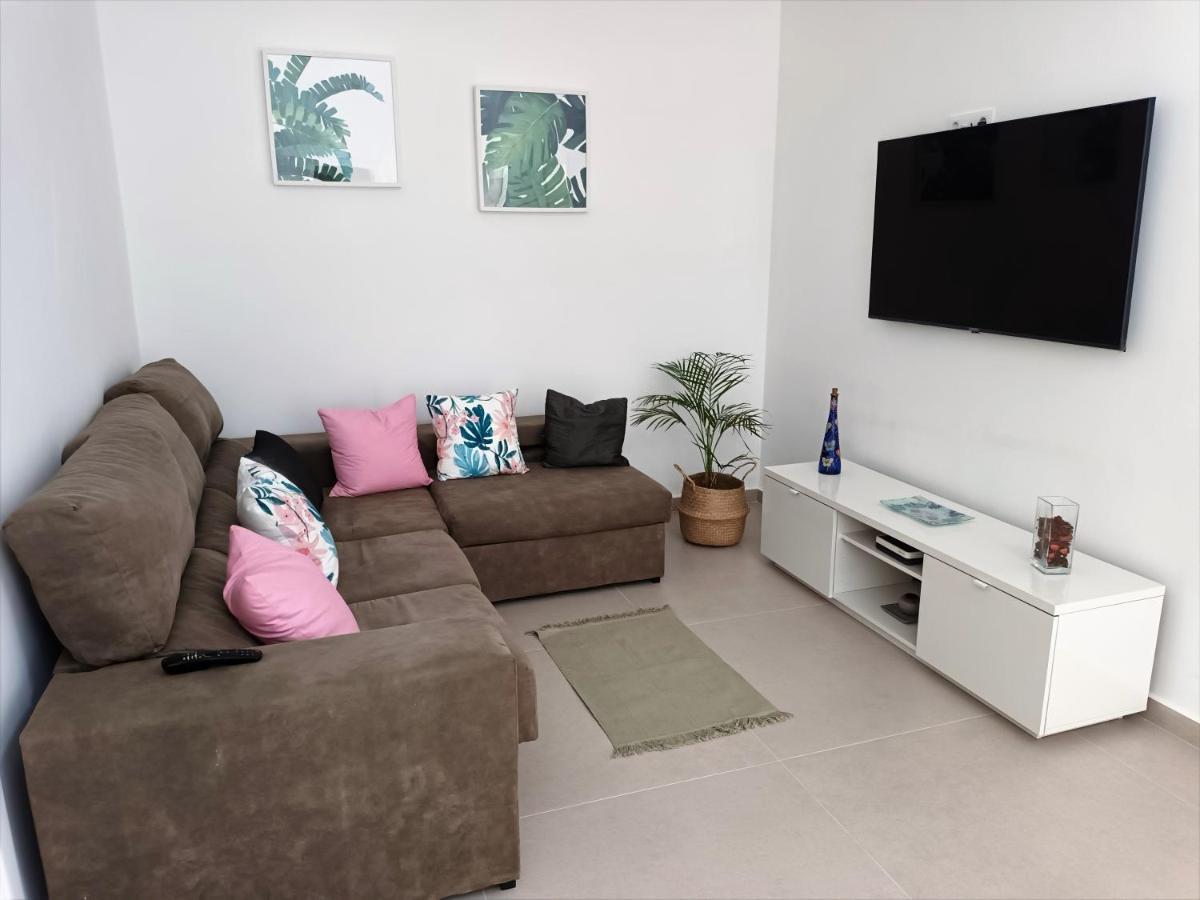 Apartamentos Falcon Tinajo Ngoại thất bức ảnh